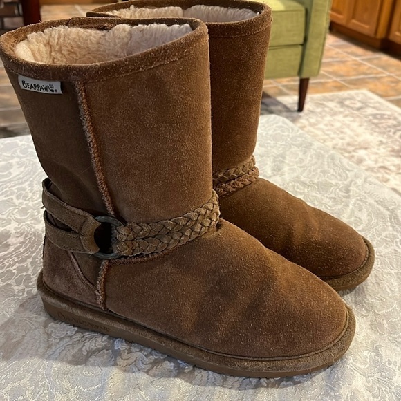 BearPaw Suede Adele Boots Braided Accent Fleece Lining Hickory Tan Size 7 - Picture 1 of 13